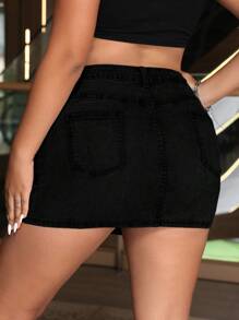 SHEIN ICON 大码迷你牛仔裙，时尚百搭，适合夏季户外穿着 - 黑色 - 查看 2