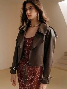 Anewsta 女士 Mila 宽翻领腰带口袋漆皮 PU 皮革时尚短夹克 - 咖啡棕 - 查看 6