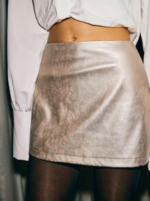 Poéselle Women's Metallic Mini Skirt, Fashion For Autumn Party Skirt Mini Fall Skirts Gold Skirt Bottoms Festival Outfits Winter Skirt 2024 AW, Winter Clothes Winter Women Outfits Gold Party Effortless Chic Essential