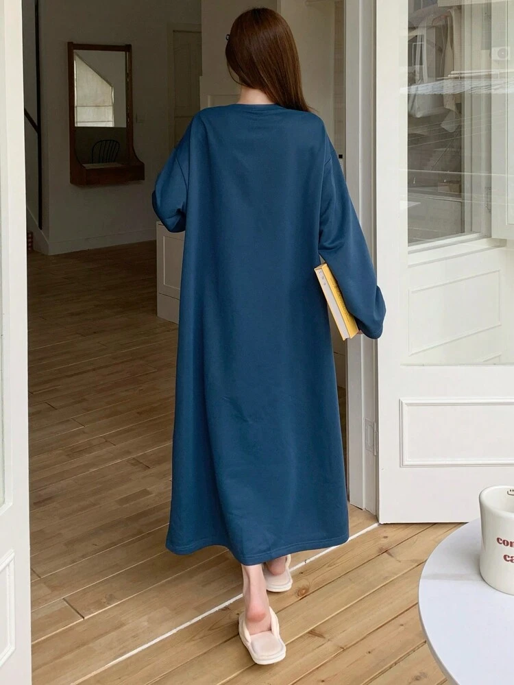 Camisón holgado con estampado gráfico de dibujos animados lindos