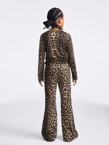 SHEIN Bộ 2 chiếc áo thun dài tay cổ tròn in họa tiết da báo và quần dài cho bé gái tuổi mới lớn, mùa thu - Nhiều màu - Xem 2