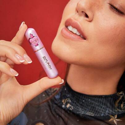 HARRY POTTER X SHEIN Chai xịt cầm tay 5ml bằng nhựa PP với họa tiết "thuốc tình yêu", có thể đựng nước hoa, nước dưỡng da và các loại chất lỏng khác, thích hợp làm quà tặng, quà Valentine, quà tựu trường.