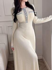 Modelyn فستان سهرة طويل بياقة دائرية وأزرار أمامية، بأكمام طويلة ضيقة ومطاطية بطول الركبة للسيدات - لون مشمشي - مشاهدة 1