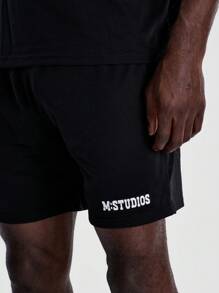 Musero 松紧腰带针织慢跑短裤图案“M STUDIOS”印花秋季衣橱 - 黑色 - 查看 5