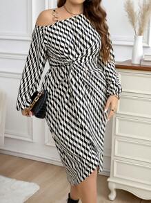 SHEIN Clasi Plus Size Women Autumn Wavy Striped Asymmetric Collar Long Sleeve Elegant Dress
