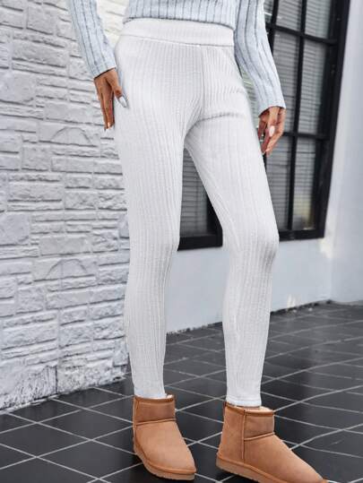 EMERY ROSE سروال ضيق للنساء ، ملابس نساء كاجوال عصرية وشاملة ، مبطن بالحرارة للاحتفاظ بالدفء باللون الأبيض