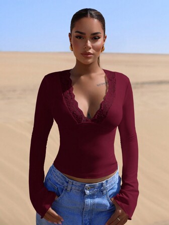 SHEIN BAE Women's Slim Fit V-Neck Lace Splice Solid Color Long Sleeve T-Shirt, White, For Outdoor Wear In Autumn