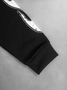 Manfinity EMRG 2pcs Men Casual Street Style Letter Flame Print Hoodie And Loose Fit Pants Set - Black - View 5