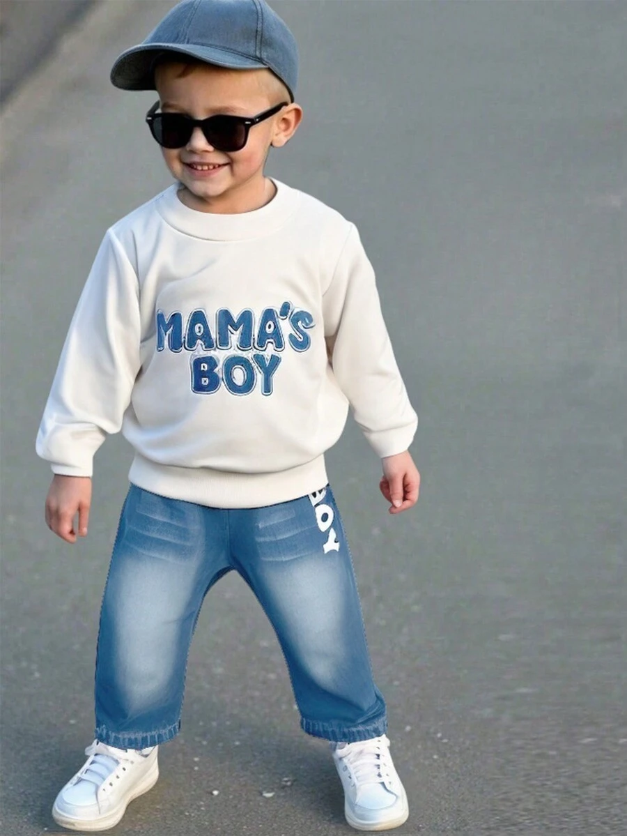 SHEIN 2 件套男童休闲装 - 刺绣字母套头运动衫和复古蓝色字母印花牛仔裤，适合 4-7 岁秋季和春季 - 白色 - 查看 1