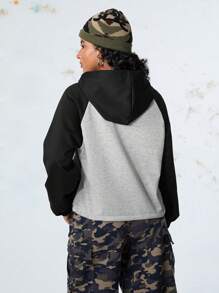 SHEIN Sports Sweatshirt Hoodie Kasual dengan Blok Warna dan Tali Serut di Bagian Bawah - Hitam - View 10