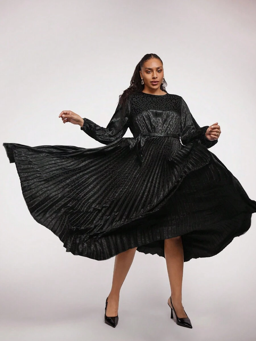 SHEIN Clasi Plus Size Elegant Black Pleated Dress - Black - View 1