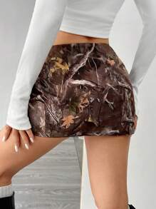 SHEIN EZwear 女士秋季复古树枝印花迷你裙，时尚