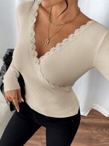 SHEIN Clasi 1 件女式白色蕾丝边交叉裹身毛衣优雅套头衫 - 杏色 - 查看 1