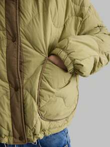 Ontre Women Olive Green Colorblock Long Sleeve Fluffy Hooded Pockets Puffer Jacket, Winter