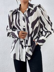 Chiquease 女式几何印花灯笼袖前开襟衬衫 - 杏色 - 查看 6