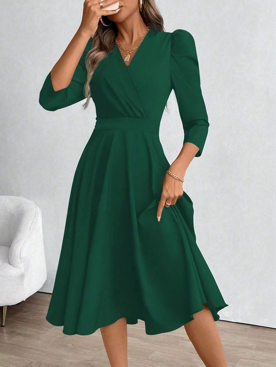 SHEIN Clasi Vestido midi de línea A con cintura marcada de unicolor elegante para mujer, otoño - Verde - Ver 1