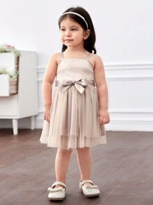 SHEIN 女婴优雅缎面对比色网眼吊带派对连衣裙 - 杏色 - 查看 6