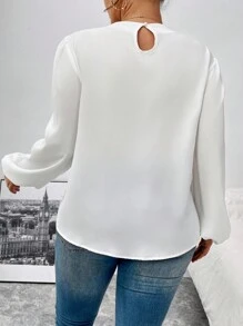 SHEIN Privé 大码女式优雅褶皱领褶肩长袖泡泡袖衬衫，适合工作和办公室穿着，秋冬季 - 白色 - 查看 2