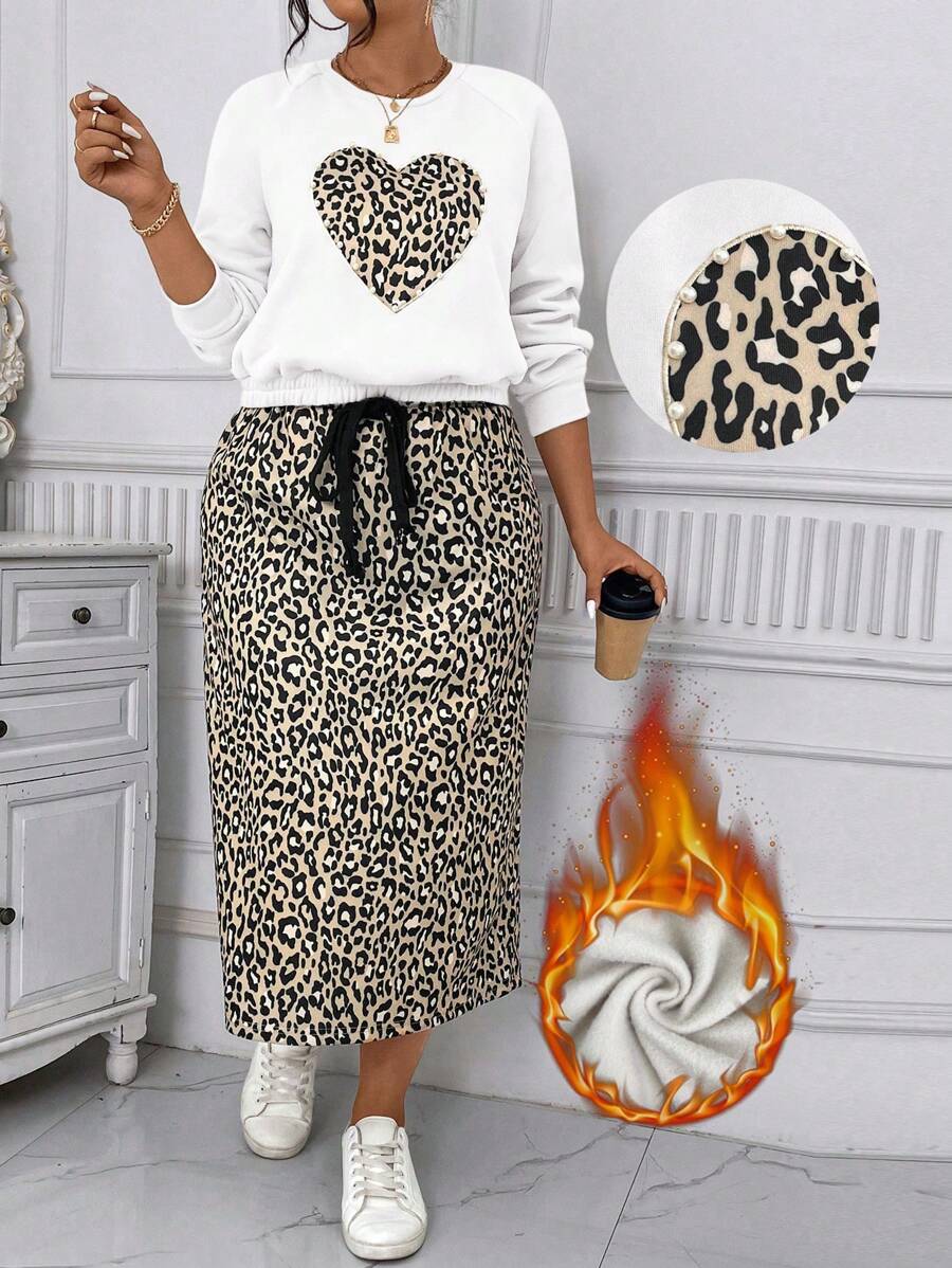 SHEIN 大码休闲豹纹与心形印花仿珍珠装饰羊毛运动衫和抽绳腰直筒裙 2 件套，秋冬