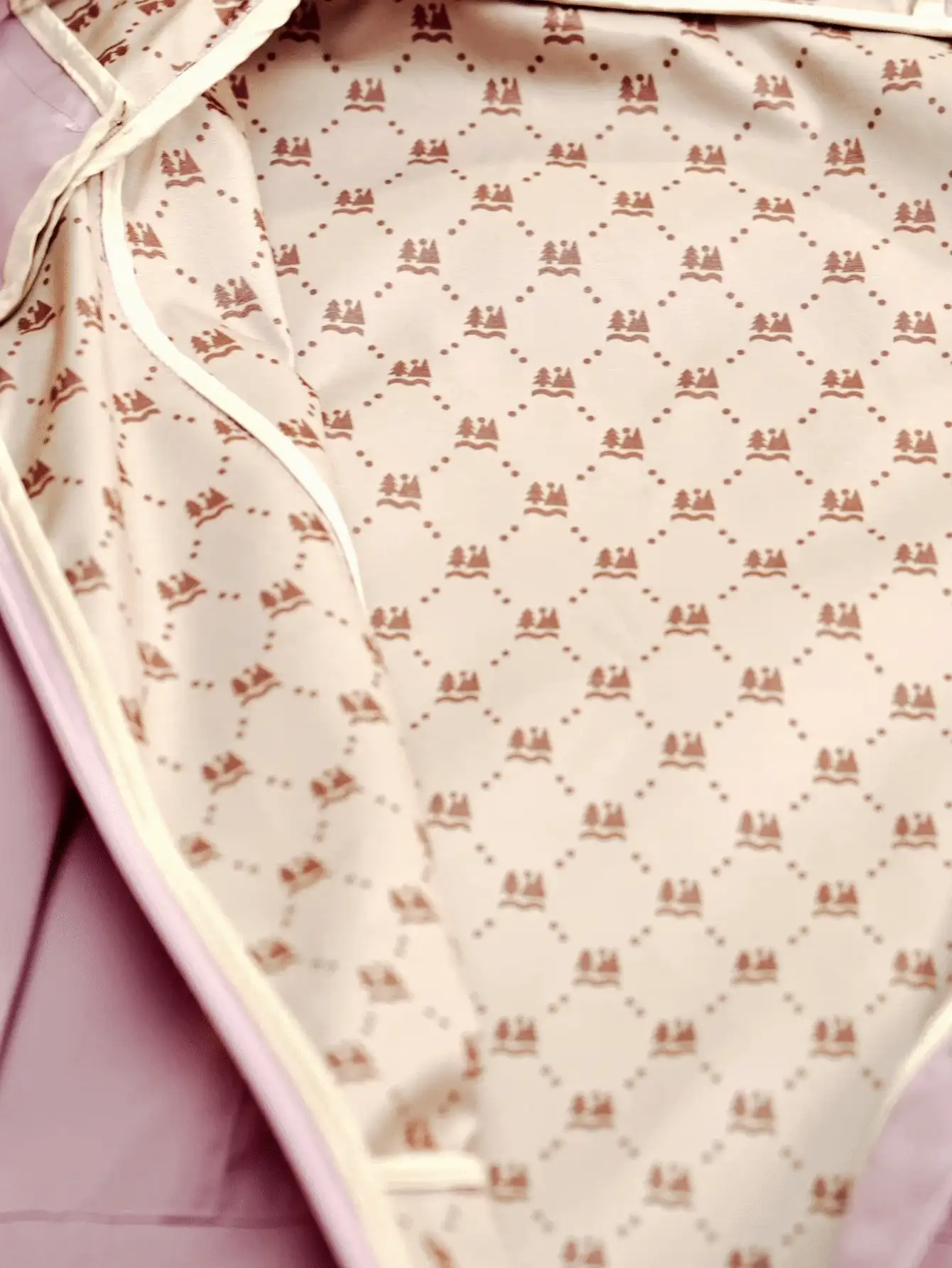 In My Nature 女士户外徒步和通勤防水连帽夹克 - 粉色 - 查看 5