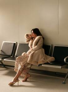 Anewsta Chaqueta con capucha gruesa y esponjosa con recorte esponjoso para mujer - Beis - Ver 1