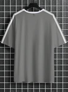 Manfinity Campus Court Áo thun cổ tròn tay ngắn in chữ và cờ Brazil cỡ lớn cho nam - Xám - Xem 2