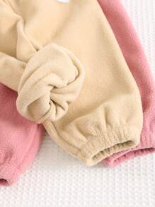 Cozy Pixies 4 件套女婴柔软羊毛圆领毛衣夹克和裤子套装，秋冬休闲装，秋季服装 - 彩色 - 查看 4