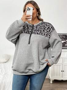 SHEIN CURVE+ 大码女式撞色豹纹半拉链半开襟卫衣，秋冬季/秋季女装/秋季上衣旅行机场装，秋冬T恤 - 灰色 - 查看 3
