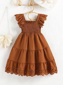 SHEIN Vintaside Kids 小女孩的露眼和荷葉邊裝飾的捻捻繃緊胸衣洋裝