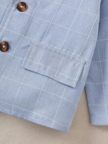 SHEIN 3 piezas Conjunto formal para niños pequeños: chaqueta tipo blazer, camisa de manga corta con corbata de moño y pantalones cortos, casual y lindo - Azul - Ver 11
