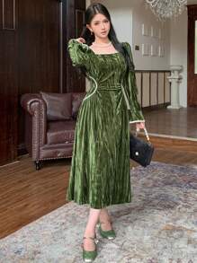 DAZY 女士秋季优雅天鹅绒褶皱腰连衣裙，新年除夕舞会礼服，秋季女装 - 綠色 - 查看 1