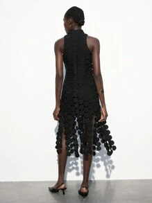 Maija 女式黑色特殊面料流苏装饰无袖圆下摆连衣裙，时尚都市设计，百搭春夏 - 黑色 - 查看 2