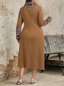 Plus Size Women's Knitted Jacquard Leopard Print Color-Blocking Warm Sweater Dress - Khaki - View 2