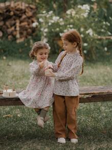 SHEIN Baby Girls Vintage Elegant  Ditsy Floral Casual Dress, Suitable For Daily Wear, Family Gathering, Holiday Celebration, Photography And Other Occasions. Can Be Worn Alone Or Paired With A Jacket Or Leggings For Different Weather And Occasions - Multicolor - View 6