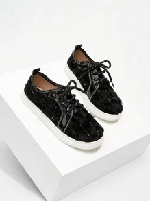 儿童黑色系带休闲平底运动鞋