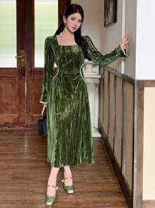 DAZY 女士秋季优雅天鹅绒褶皱腰连衣裙，新年除夕舞会礼服，秋季女装 - 綠色 - 查看 3