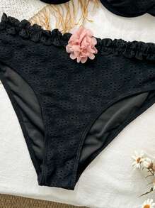 SHEIN Swim 夏日度假沙滩休闲比基尼泳装套装2件碎花镂空波西米亚风钢圈立体碎花比基尼泳装可调节肩带裹身式泳裤 - 黑色 - 查看 5