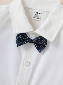 SHEIN 3 piezas Conjunto formal para niños pequeños: chaqueta tipo blazer, camisa de manga corta con corbata de moño y pantalones cortos, casual y lindo - Azul - Ver 6