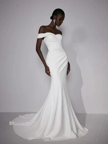 Elitara Elegant Luxurious Beige Off-Shoulder Elastic Knitted Ruched Mermaid Hem Dress With Lace Insert, Suitable For Weddings, Parties, Ceremonies, Holidays And Prom,Bride