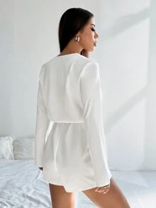 Flirla 女式编织镂空系带长袖连体裤 - 白色 - 查看 2