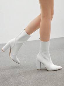 CUCCOO BASICS Damen modische weiße Stoff-Stretch-Spitze-Chunky-Heel Stiefel bis zur Mitte des Schienbeins, geeignet für Pendeln, Dates, Partys, Urlaub zu Weihnachten und Neujahr, Herbst- und Winterstimmung, Valentinstag