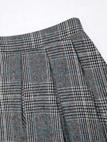 Women's Pleated Minimalist Plaid Skirt, Casual Everyday - Blue - View 4
