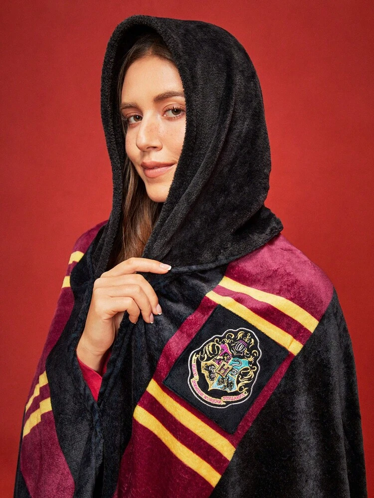 Animal Emblem Embroidered Hooded Fleece Wearable Blanket,Gifts,Spring / Winter, Back To School