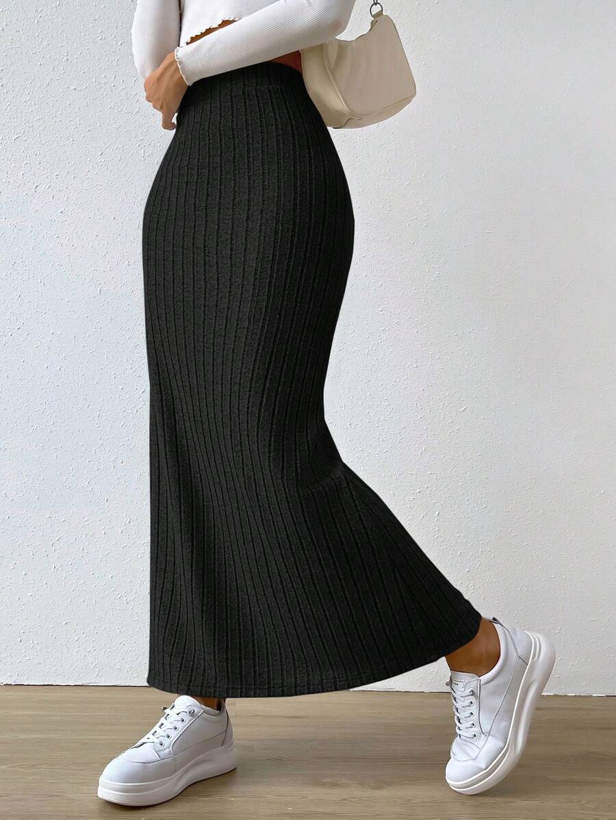SHEIN EZwear Women's Spring Fashionable Green Side Slit Thigh Ribbed Knit Bodycon High Waisted Casual Long Skirts - Black - View 1
