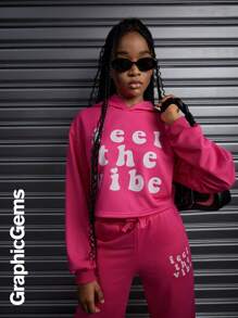 Bộ 2 áo hoodie crop top họa tiết chữ cho bé gái tuổi teen và quần dài ống rộng rộng rãi - Màu Hồng Tươi - Xem 3