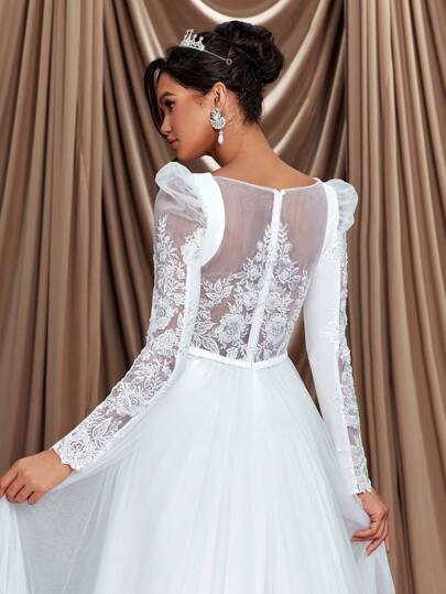 Glamrae Elegant & Luxurious V-Neck Long Sleeve Sexy Open Back Flared Dress With Train, Suitable For Wedding, Bachelorette Party, Holiday, Gala