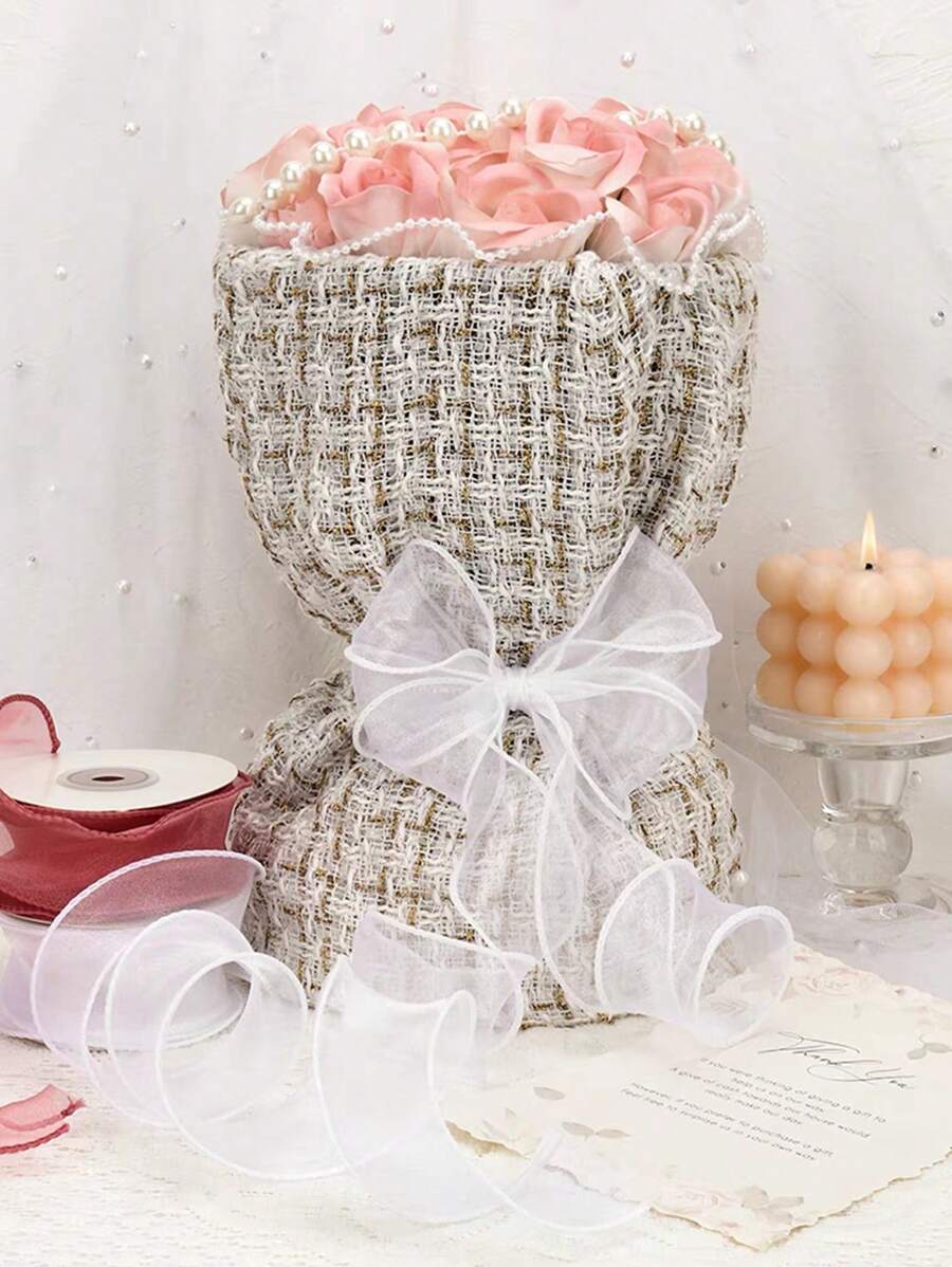 1 卷 4 厘米 * 900 厘米白色卷边丝带，非常适合花卉和艺术包装、蝴蝶结、平面礼品包装、婚礼、节日、派对、万圣节装饰圣诞节，可作为节日礼物 - 白色 - 查看 1