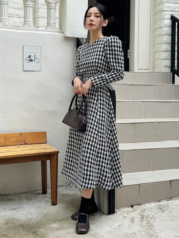 Women's Round Neck Long Sleeve Waist Cinched Casual Long Dress, Minimalist Style For Autumn & Winter,Ruffle,Fall Women Clothes Plaid Maxi Dress