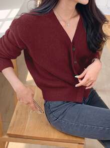 DAZY 女士 V 领纯色针织开衫，适合秋季和圣诞节、假日、秋季女装 - 酒紅色 - 查看 5