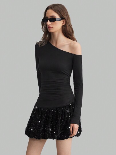 Ontre Women's Asymmetrical Collar Long Sleeve Sequin Floral Peplum Hemline Mini Dress, Solid Black, Chic For New Year Spring